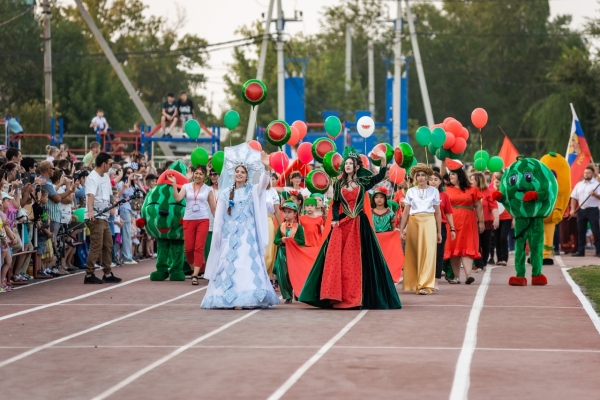 XV Межрегиональный фестиваль &quot;Соль-Илецкий арбуз&quot;, День города и День шахтера.